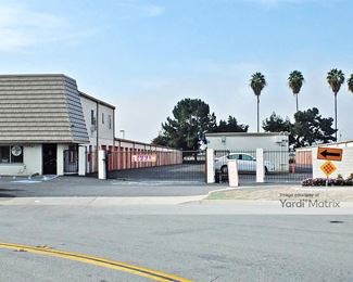 Photo 4 of Public Storage - 14861 Franklin Avenue, Tustin, CA