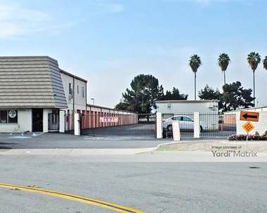 Storage Units for Rent available at 14861 Franklin Avenue, Tustin, CA 92780