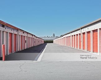 Photo 4 of Public Storage - 400 South Grand Avenue, Santa Ana, CA