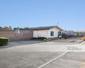 Photo 2 of Extra Space Storage - 280 North Sullivan Street, Santa Ana, CA