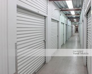 Photo 4 of Extra Space Storage - 3443 East Indian School Road, Phoenix, AZ