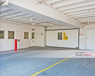 Photo 4 of Extra Space Storage - 301 West Indian School Road, Phoenix, AZ