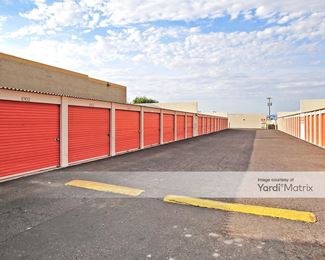 Photo 3 of Everest Self Storage - 6315 West McDowell Road, Phoenix, AZ