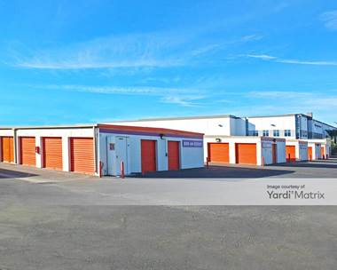Storage Units for Rent available at 4880 East La Palma Avenue, Anaheim, CA 92807