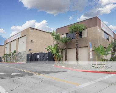 Storage Units for Rent available at 1671 Edinger Avenue, Tustin, CA 92780