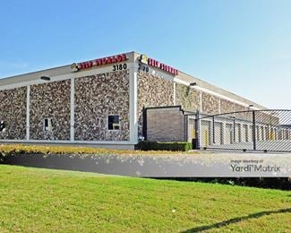 Photo 3 of Costa Mesa Self Storage - 3180 Red Hill Avenue, Costa Mesa, CA