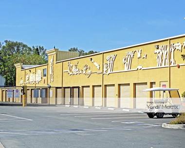 Storage Units for Rent available at 1250 Bristol Street, Costa Mesa, CA 92626