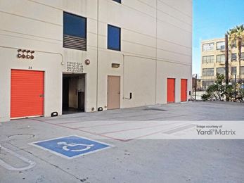 Photo 3 of Public Storage - 1702 South San Pedro Street, Los Angeles, CA