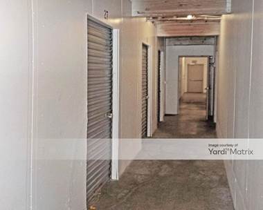 Storage Units for Rent available at 1702 South San Pedro Street, Los Angeles, CA 90015