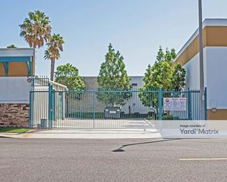 Photo 3 of Lakewood Self Storage - 3969 Paramount Blvd, Lakewood, CA