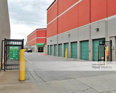 Storage Units for Rent available at 2101 East Carson Street, Long Beach, CA 90807