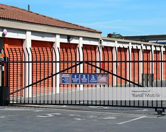 Photo 4 of Public Storage - 14280 Washington Avenue, San Leandro, CA