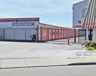 Photo 4 of Public Storage - 3235 Jacuzzi Street, Richmond, CA