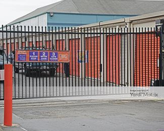 Photo 3 of Public Storage - 6201 San Leandro Street, Oakland, CA