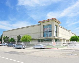 Photo 4 of Public Storage - 2497 Grove Way, Castro Valley, CA