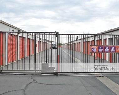 Storage Units for Rent available at 11838 Sheldon Street, Sun Valley, CA 91352