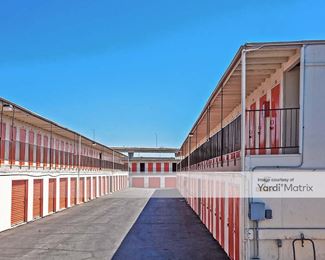 Photo 4 of Public Storage - 12665 Foothill Blvd, Sylmar, CA