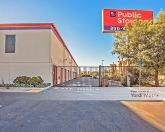Photo 3 of Public Storage - 888 South Fair Oaks Avenue, Pasadena, CA