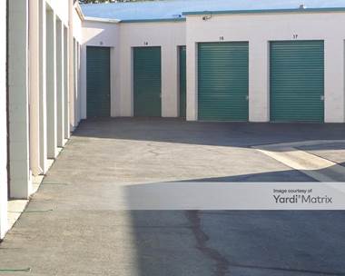 Storage Units for Rent available at 15125 Lakewood Blvd, Paramount, CA 90723