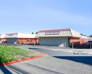 Photo 4 of Public Storage - 1639 Whipple Road, Hayward, CA