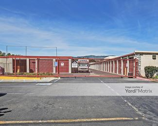 Photo 2 of Davis Street Self Storage - 920 Davis Street, Vacaville, CA