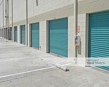 Storage Units for Rent available at 4996 Melrose Avenue, Los Angeles, CA 90029