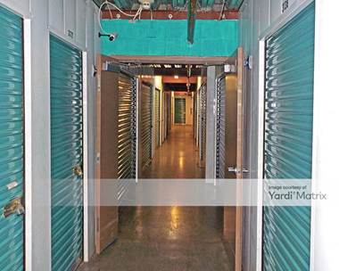 Storage Units for Rent available at 4996 Melrose Avenue, Los Angeles, CA 90029