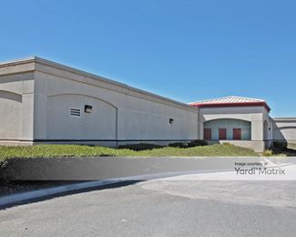 Photo 5 of Public Storage - 18650 Via Princessa, Santa Clarita, CA
