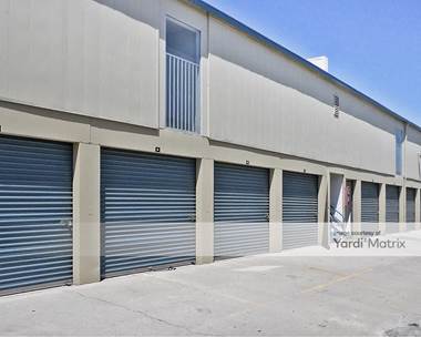 Storage Units for Rent available at 8516 Sepulveda Blvd, North Hills, CA 91343
