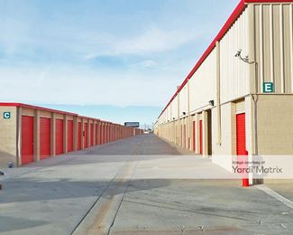 Photo 4 of SecurCare Self Storage - 38963 North Sierra Hwy, Palmdale, CA