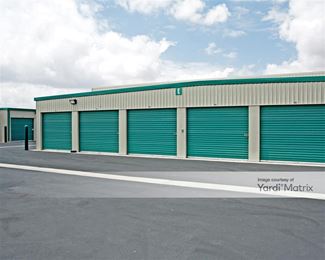 Photo 4 of Extra Space Storage - 45615 23rd Street West, Lancaster, CA