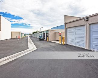 Photo 4 of Extra Space Storage - 21536 Devonshire Street, Chatsworth, CA