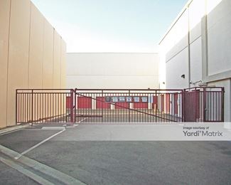 Photo 3 of Encino Self Storage - 18019 Ventura Blvd, Encino, CA
