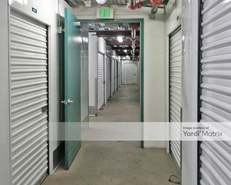 Photo 4 of City Self Storage - 7346 Sepulveda Blvd, Van Nuys, CA
