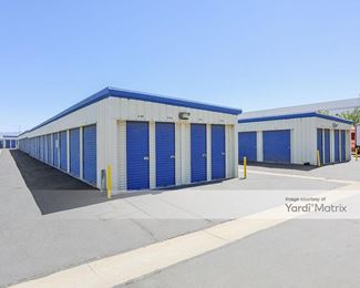 Photo 3 of Extra Space Storage - 42133 Challenger Way, Lancaster, CA