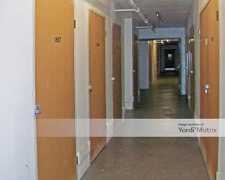 Photo 4 of StorCal Self Storage - 21051 Oxnard Street, Woodland Hills, CA