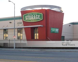 Photo 5 of Extra Space Storage - 12360 Foothill Blvd, Sylmar, CA