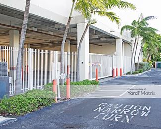Photo 2 of Public Storage - 1550 Kennedy Cswy, North Bay Village, FL