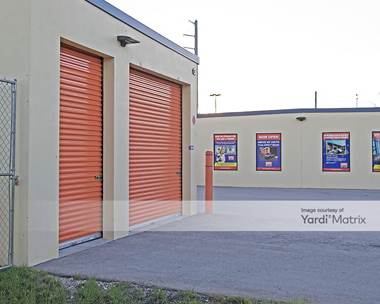 Storage Units for Rent available at 9101 NW 7th Avenue, Miami, FL 33150