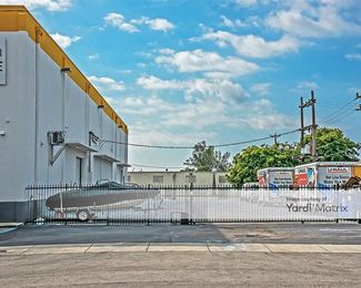 Photo 4 of Storage Rentals of America - 8460 NW 7th Avenue, Miami, FL