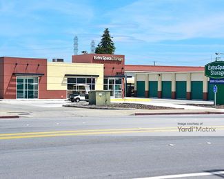 Photo 4 of Extra Space Storage - 2000 Doolittle Drive, San Leandro, CA