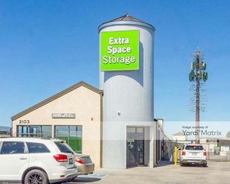 Photo 3 of Extra Space Storage - 2103 West Avenue J, Lancaster, CA