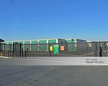 Storage Units for Rent available at 37352 Sierra Hwy, Palmdale, CA 93550