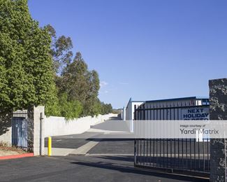 Photo 4 of Highway Self Storage - 26950 Weyerhauser Way, Santa Clarita, CA