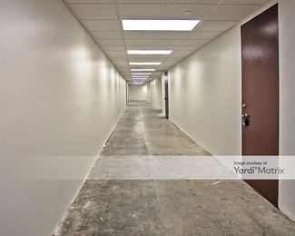 Photo 4 of StorCal Self Storage - 20525 Nordhoff Street #39, Chatsworth, CA