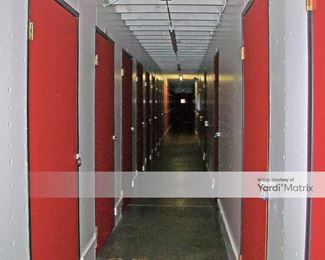 Photo 4 of StorCal Self Storage - 6061 De Soto Avenue, Woodland Hills, CA