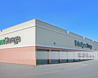 Photo 3 of Extra Space Storage - 2975 South Nellis Blvd, Las Vegas, NV