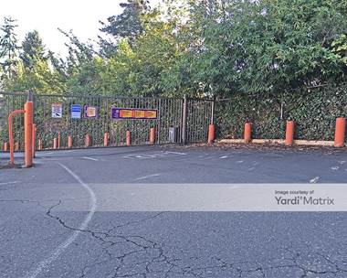 Storage Units for Rent available at 12465 Northup Way, Bellevue, WA 98005