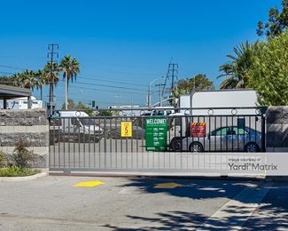 Photo 2 of Extra Space Storage - 1707 Cloverfield Blvd, Santa Monica, CA
