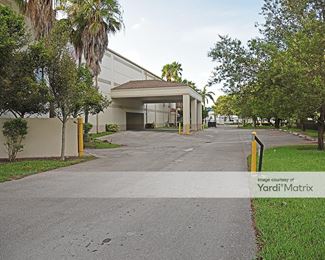 Photo 3 of Public Storage - 9600 NW 40th Street Road, Doral, FL